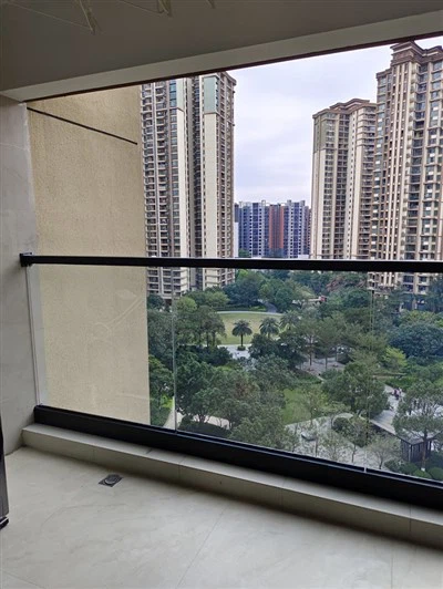 Алюминиевая стеклянная система перил